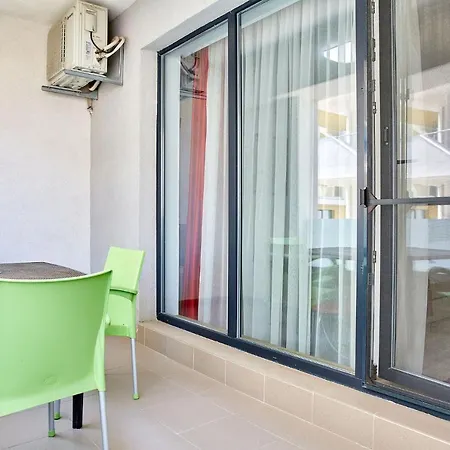 Apartament Garsoniera Papaya *